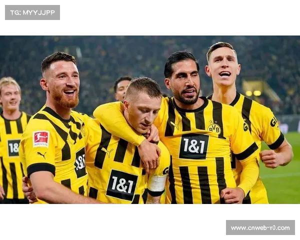 莱比锡红牛半场0-2落后多特蒙德,福斯贝里替补登场欲扭转局势 莱比锡红牛半场0-2落后多特蒙德,福斯贝里替补登场欲扭转局势